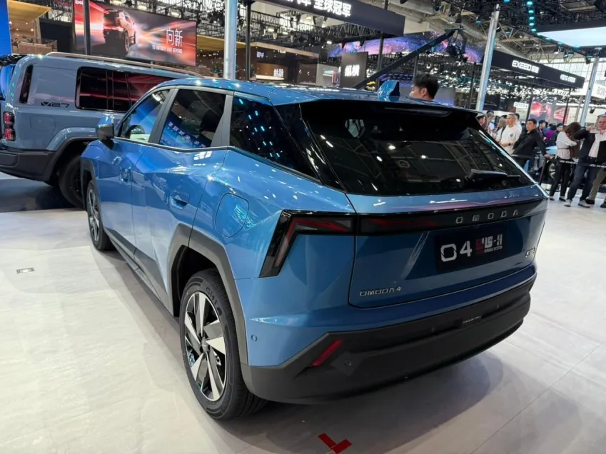 Omoda 4 SHS-H é a versão híbrida • Rodrigo Barros/CNN Brasil