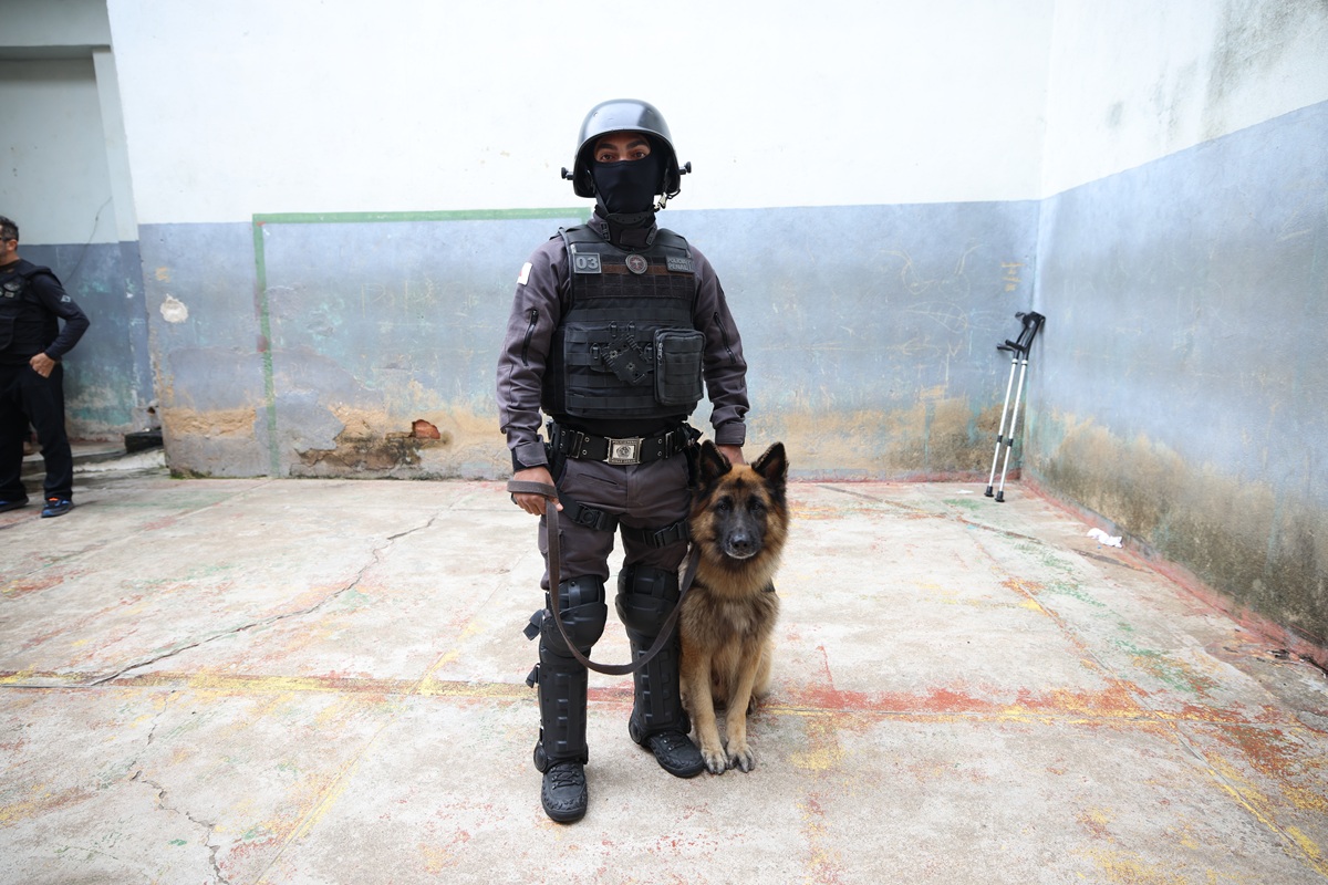 Fugas em série revelam abandono dos presídios de Minas Gerais Policial Penal MG