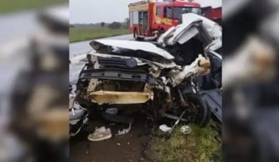 Jovens de 20 anos morrem em grave acidente na BR-470, em Campos Novos Jovens de 20 anos morrem em grave acidente na BR-470, em Campos Novos