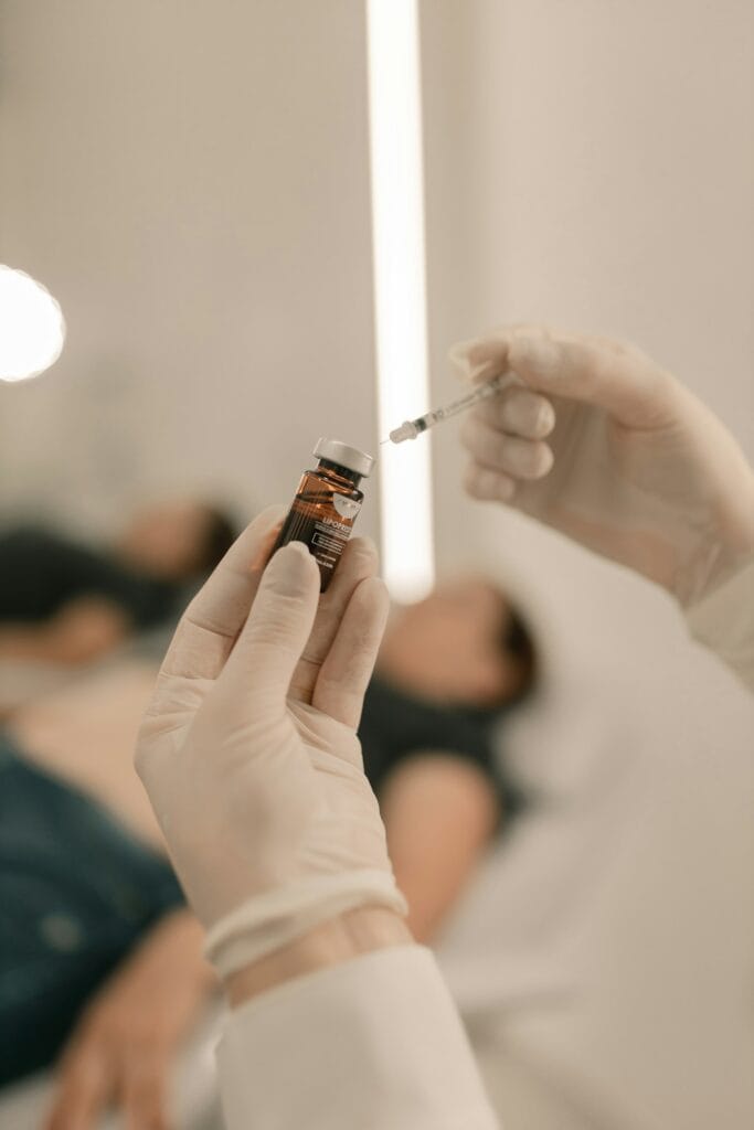 Dentista é indiciado por morte de empresária em SC após procedimento estético Dentista é indiciado por morte de empresária em SC após procedimento estético